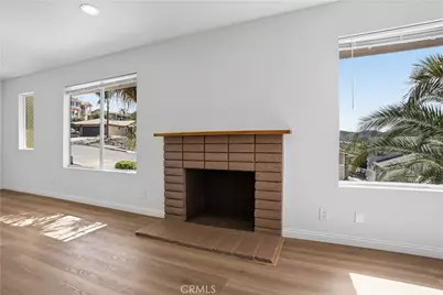 22082 Loch Lomond Drive, Canyon Lake, CA 92587 - Photo 11