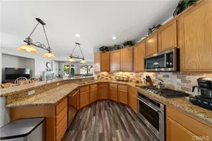 24050 Esmeralda Ct, Wildomar, CA 92595 - Photo 7