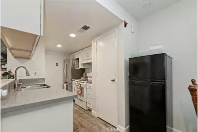 16406 Vista Roma ## 115, Huntington Beach, CA 92649 - Photo 9