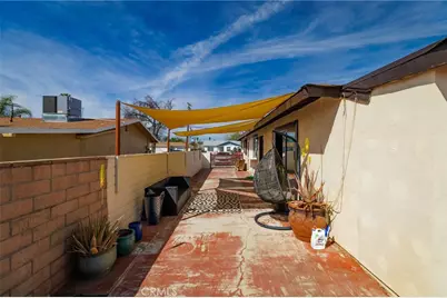 221 W Whittier Avenue, Hemet, CA 92543 - Photo 25