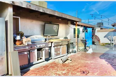 221 W Whittier Avenue, Hemet, CA 92543 - Photo 41