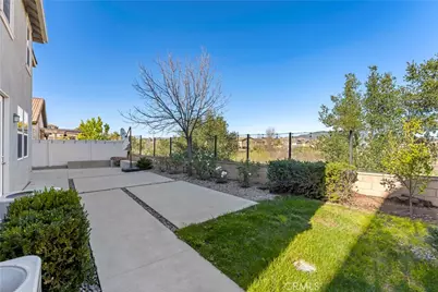 31784 Desert Holly, Murrieta, CA 92563 - Photo 9