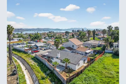 15505 Shadow Mountain Ln, Lake Elsinore, CA 92530 - Photo 25