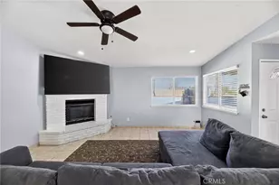 15505 Shadow Mountain Ln, Lake Elsinore, CA 92530 - Photo 3