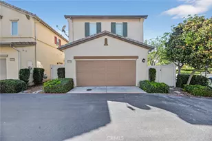 35715 Plume Ln, Murrieta, CA 92562 - Photo 5