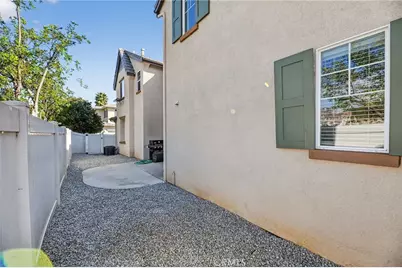 35715 Plume Ln, Murrieta, CA 92562 - Photo 37
