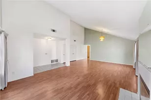 24333 Gitano Dr, Murrieta, CA 92562 - Photo 7