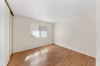 24333 Gitano Drive, Murrieta, CA 92562 - Photo 21