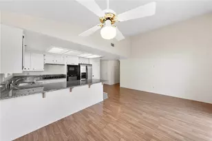 24333 Gitano Dr, Murrieta, CA 92562 - Photo 13