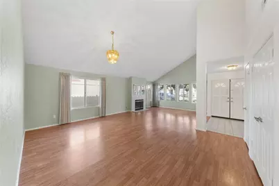 24333 Gitano Drive, Murrieta, CA 92562 - Photo 5