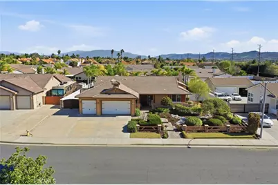 41732 Mesquite Lane, Murrieta, CA 92562 - Photo 3