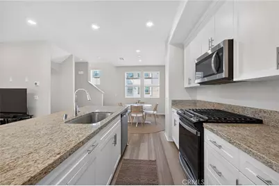 40379 Melrose Dr, Temecula, CA 92591 - Photo 15