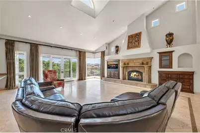 22166 W San Joaquin Drive, Canyon Lake, CA 92587 - Photo 13