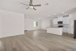 14860 Desert Lily Ct, Apple Valley, CA 92307 - Photo 3