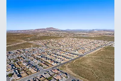 15592 Red Oak, Victorville, CA 92394 - Photo 47