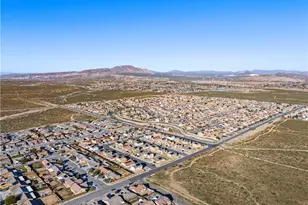 15592 Red Oak, Victorville, CA 92394 - Photo 47