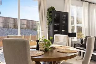 15592 Red Oak, Victorville, CA 92394 - Photo 11