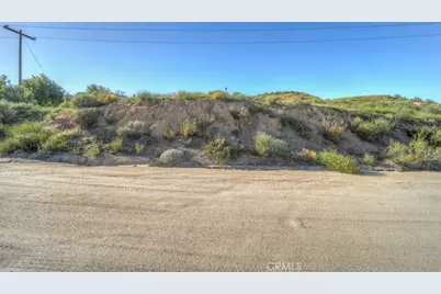 32465 Crooked Arrow, Wildomar, CA 92595 - Photo 9