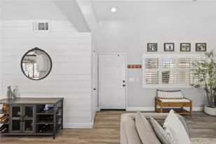 32924 Charmes Ct, Temecula, CA 92592 - Photo 5