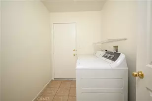 15847 Mesa Dr, Fontana, CA 92336 - Photo 17