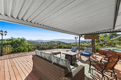 24401 Cornstalk, Wildomar, CA 92595 - Photo 17