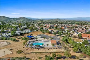 24401 Cornstalk, Wildomar, CA 92595 - Photo 75