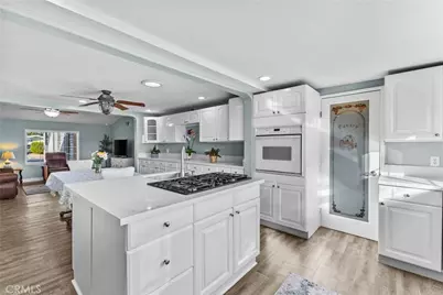 24401 Cornstalk, Wildomar, CA 92595 - Photo 19