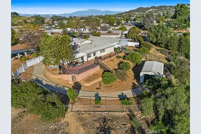 24401 Cornstalk, Wildomar, CA 92595 - Photo 49