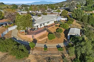 24401 Cornstalk, Wildomar, CA 92595 - Photo 49