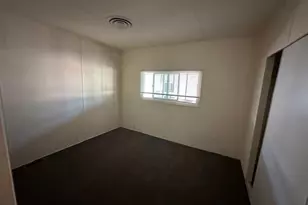 880 N Lake St, Hemet, CA 92544 - Photo 9