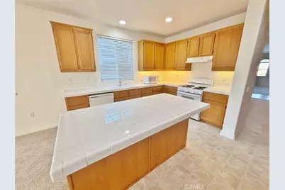 8031 Mickelson Way, Hemet, CA 92545 - Photo 15