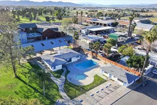 1400 E Menlo, Hemet, CA 92544 - Photo 39