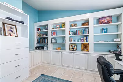 30227 Carneros, Murrieta, CA 92563 - Photo 7