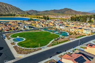 30934 Grand Prix Ct, Winchester, CA 92596 - Photo 33