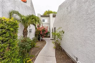 29344 Via Frontera, Murrieta, CA 92563 - Photo 3