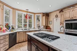 39455 Avenida La Cresta, Murrieta, CA 92562 - Photo 17