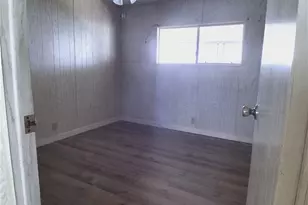 725 W Thornton, Hemet, CA 92543 - Photo 21