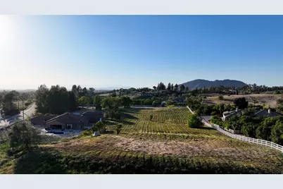 41425 Via Del Toronjo, Temecula, CA 92592 - Photo 11