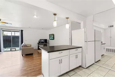 28661 Via Las Flores #304, Murrieta, CA 92563 - Photo 9