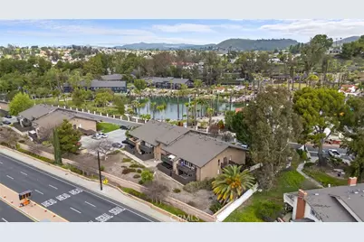 28661 Via Las Flores #304, Murrieta, CA 92563 - Photo 31