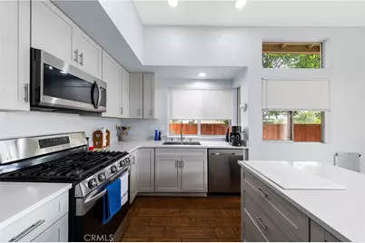 39422 Via Montero, Murrieta, CA 92563 - Photo 9