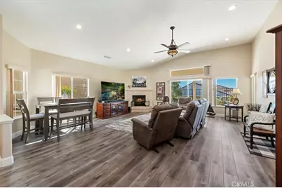 24193 Calle Artino, Murrieta, CA 92562 - Photo 11