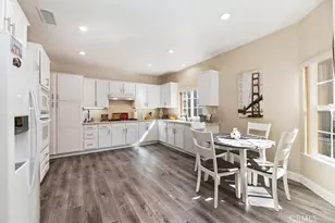 24193 Calle Artino, Murrieta, CA 92562 - Photo 15