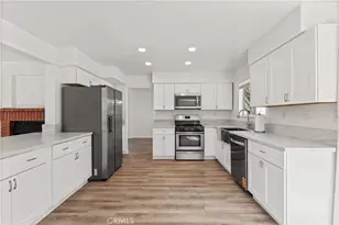 31582 Golden Lion, Temecula, CA 92591 - Photo 9