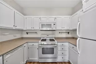 26390 Arboretum, Murrieta, CA 92563 - Photo 17