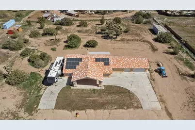 8755 Lilac Road, Oak Hills, CA 92344 - Photo 27