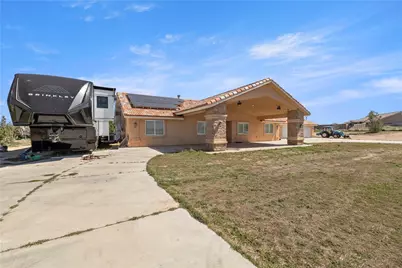 8755 Lilac Road, Oak Hills, CA 92344 - Photo 25