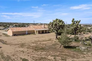 8755 Lilac Rd, Oak Hills, CA 92344 - Photo 27