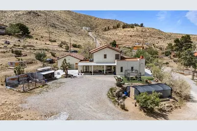 9075 Mesa Vista Street, Apple Valley, CA 92308 - Photo 5