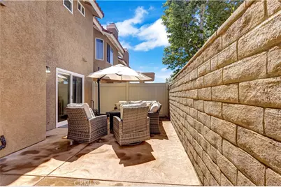 28102 Bobwhite #3, Saugus, CA 91350 - Photo 7